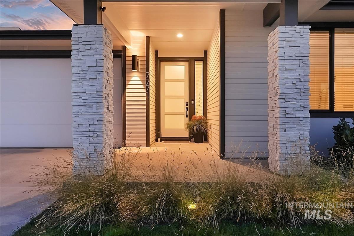 7771 W Daybreak Run Ct