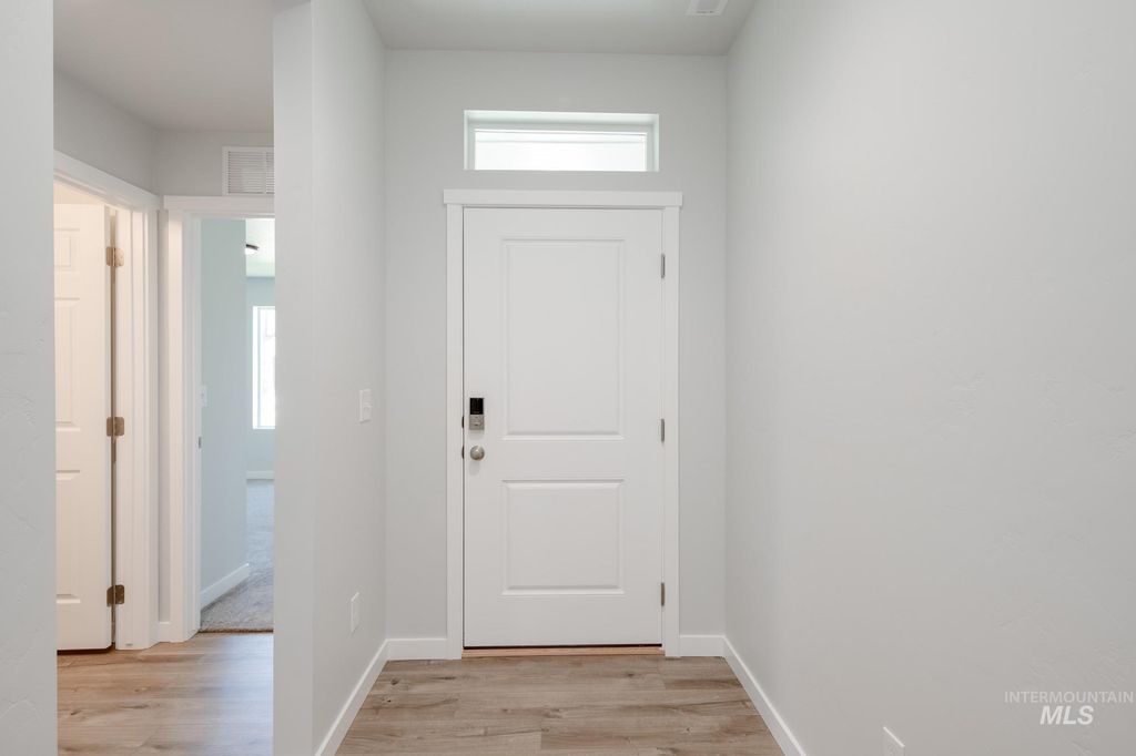 Photo of 6982 S Old Farm Ave, Meridian, ID 83642 (MLS # 98965863)