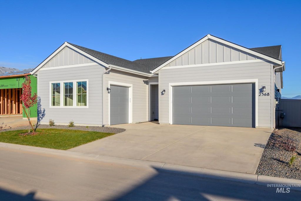 Photo of 2568 N Leatherwood Ave, Star, ID 83669 (MLS # 98979875)