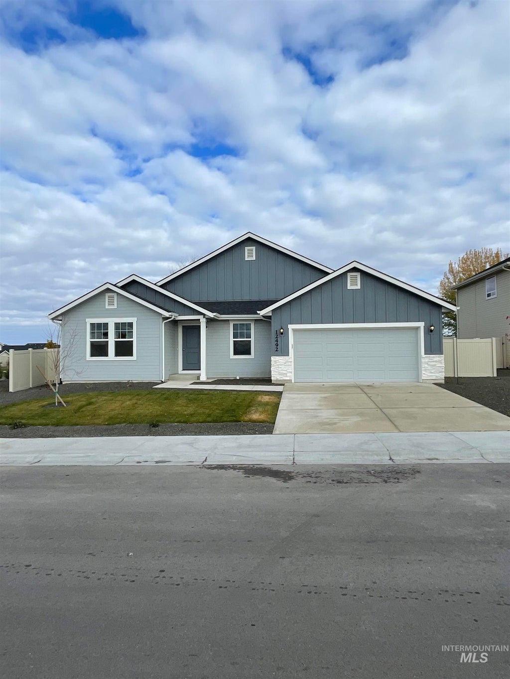 Photo of 595 Dunmore Ave, Middleton, ID 83644 (MLS # 99003215)