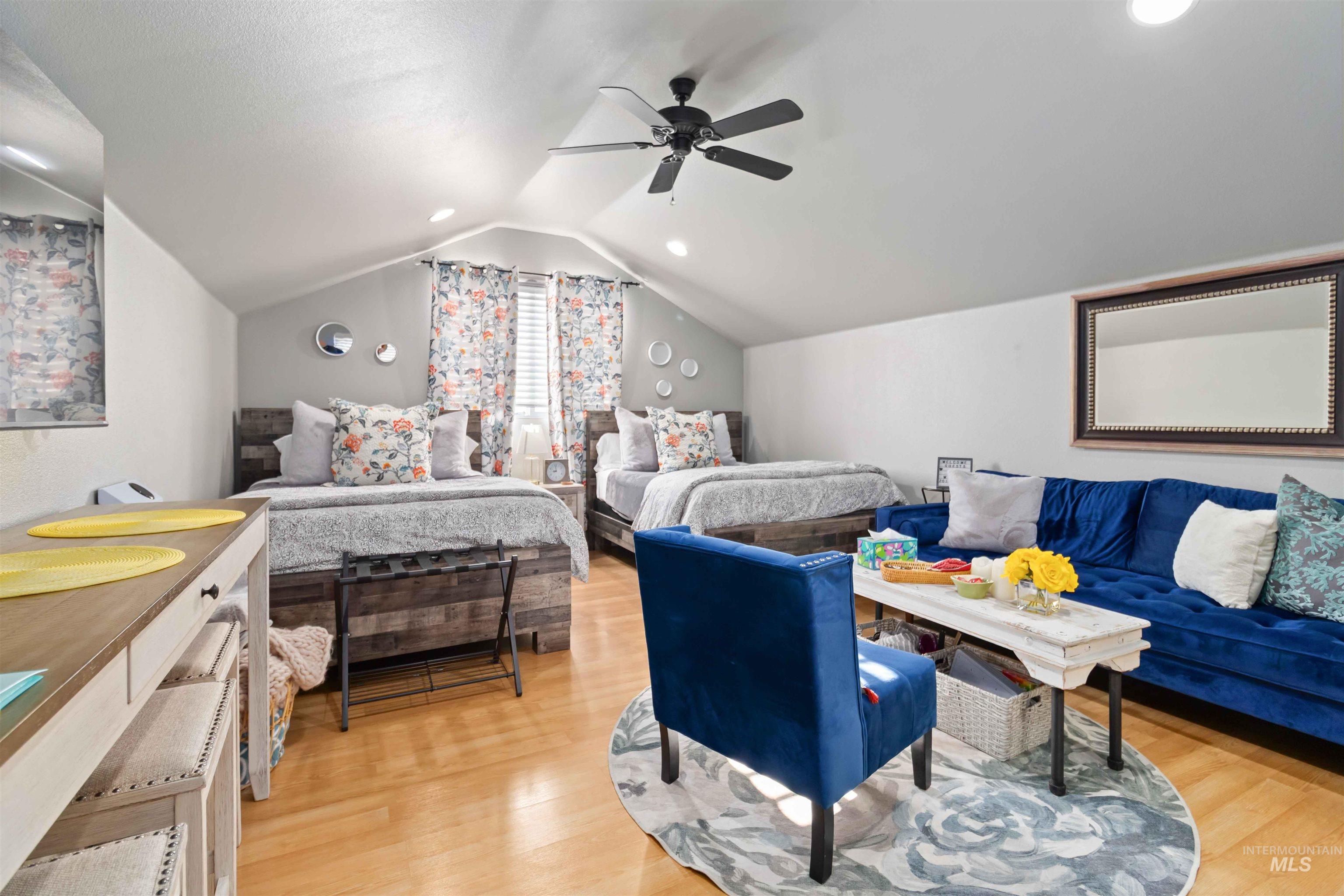 Vaulted ceiling, ceiling fan, heat and a/c combo