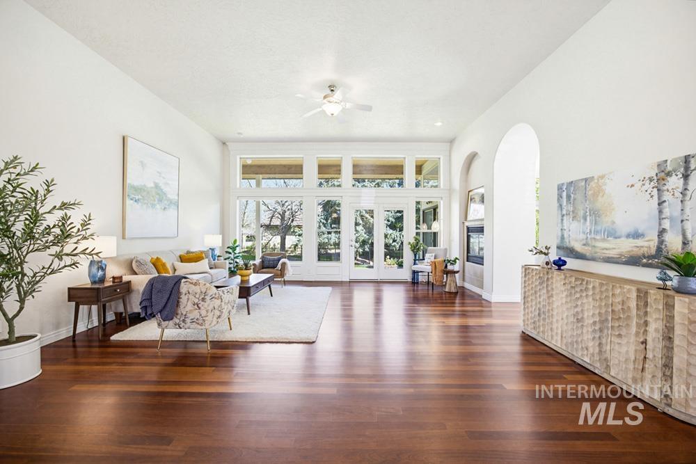 326 W River Trail Dr