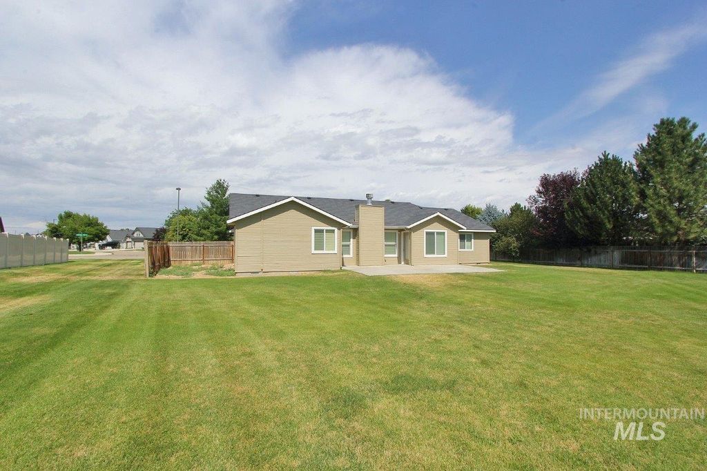 Photo of 9138 S Red Delicious Ave, Kuna, ID 83634 (MLS # 98983868)