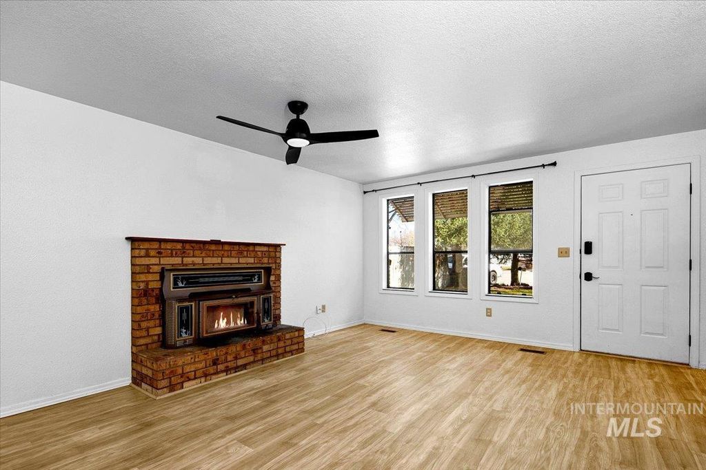 Photo of 2719 N Aster Ave, Boise, ID 83704 (MLS # 98978758)