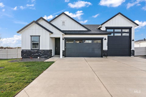 Photo of 103 N Roscoe Ave, Kuna, ID 83634 (MLS # 98989533)