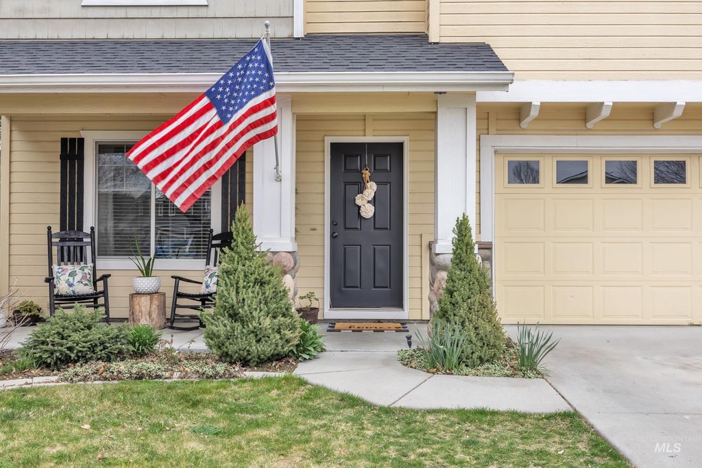 Photo of 276 E Anton St, Meridian, ID 83646 (MLS # 98979541)