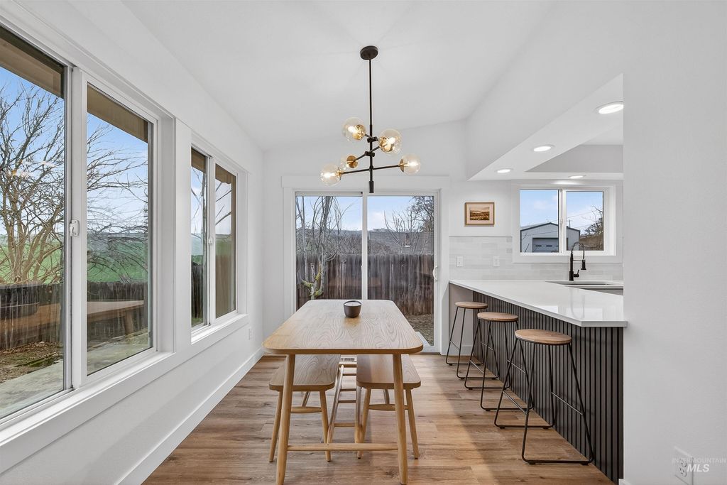 Photo of 2922 Garfield Court, Lewiston, ID 83501 (MLS # 98972446)