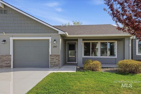 Photo of 260 Stagecoach Ave, Fruitland, ID 83619 (MLS # 98981669)