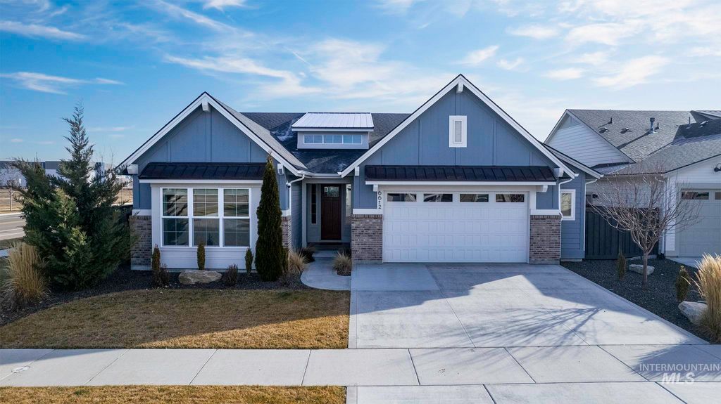 Photo of 6612 S Zenith Avenue, Meridian, ID 83642 (MLS # 98974707)