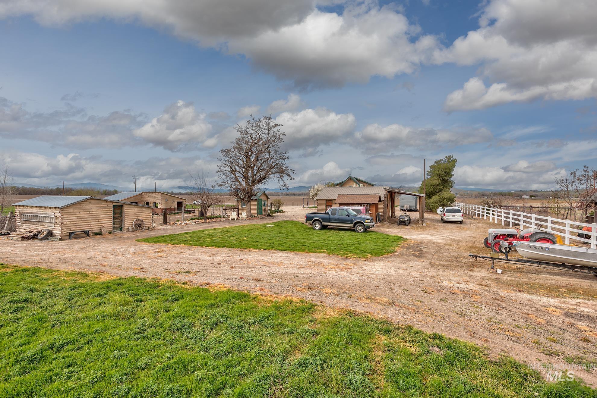 View of yard featuring a rural view