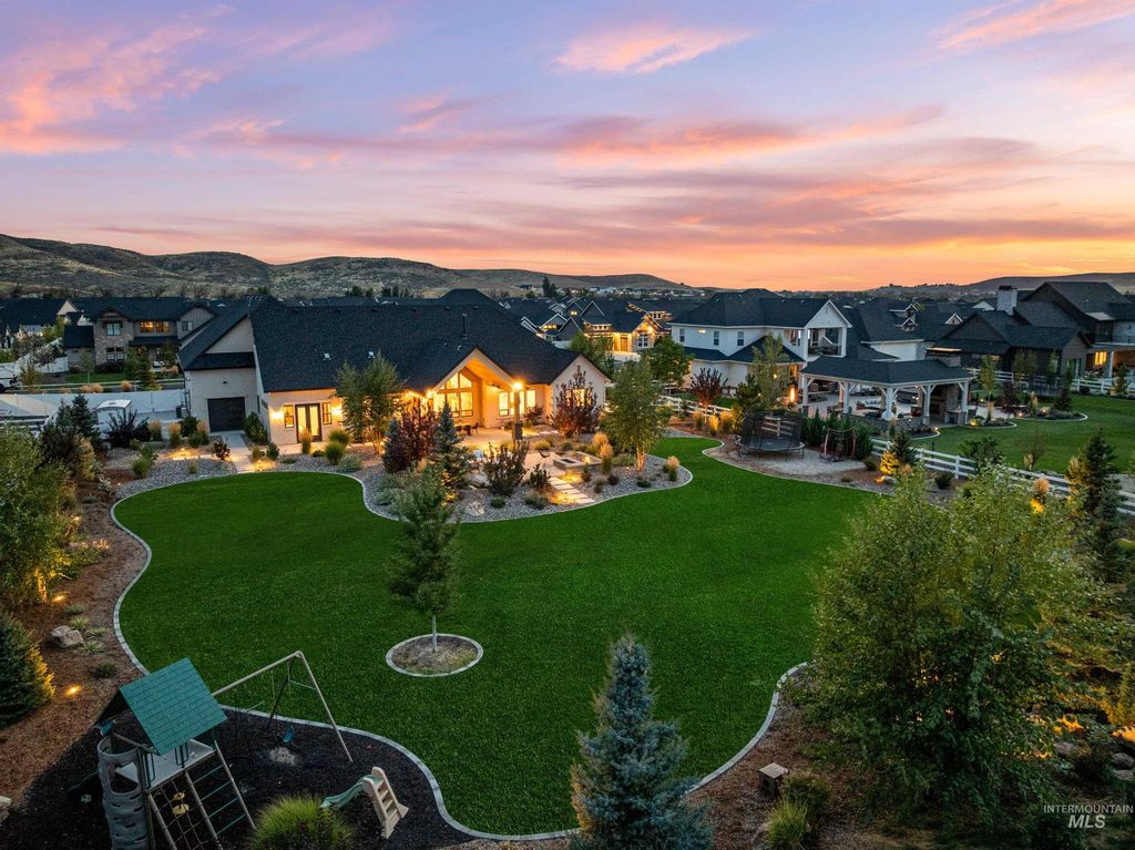 Photo of 7940 W Mirror Pond Drive, Boise, ID 83714 (MLS # 98984969)