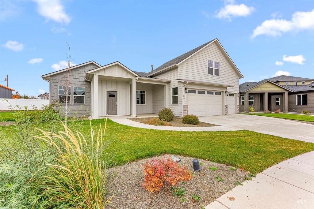 Photo of 83 S Daybreak Ave, Nampa, ID 83687 (MLS # 98969060)