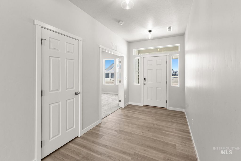 Photo of 7079 E Marble Springs Dr, Nampa, ID 83687 (MLS # 98985473)