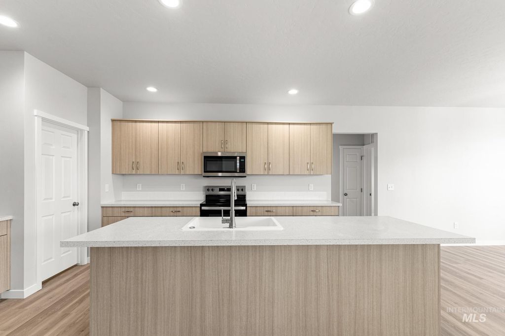 Photo of 7079 E Marble Springs Dr, Nampa, ID 83687 (MLS # 98985473)