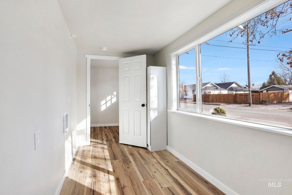 Photo of 518 E 13th Street, Burley, ID 83318 (MLS # 98975942)