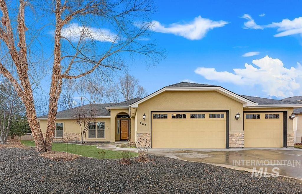 Photo of 583 N Bursera Way, Eagle, ID 83616 (MLS # 98974590)