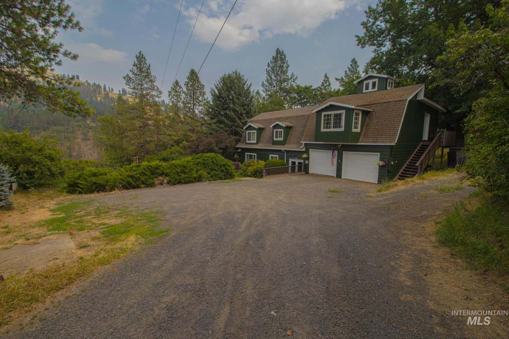 Photo of 205 S Pine St, Peck, ID 83545 (MLS # 98994882)