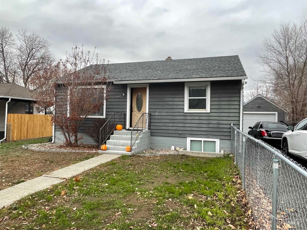 Photo of 1117 15th Street, Clarkston, WA 99403 (MLS # 98968775)