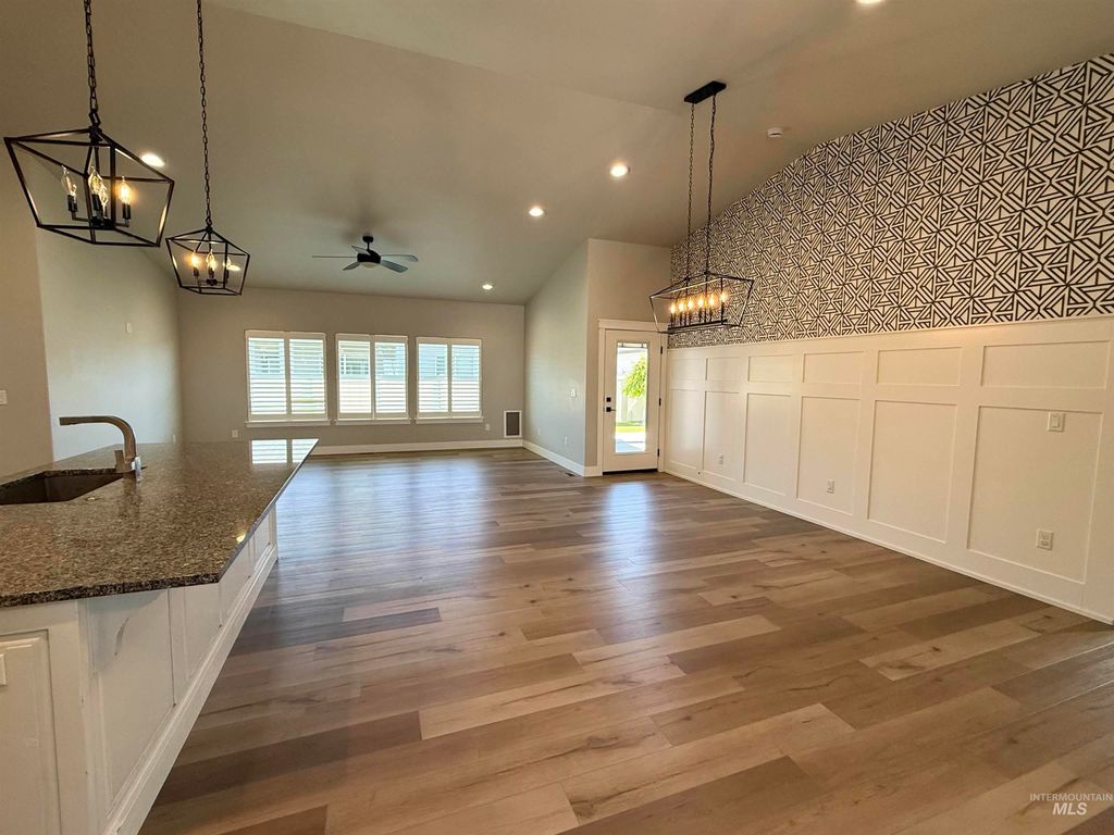 Photo of 1012 Monument Peak Pl, Kimberly, ID 83341 (MLS # 98990430)