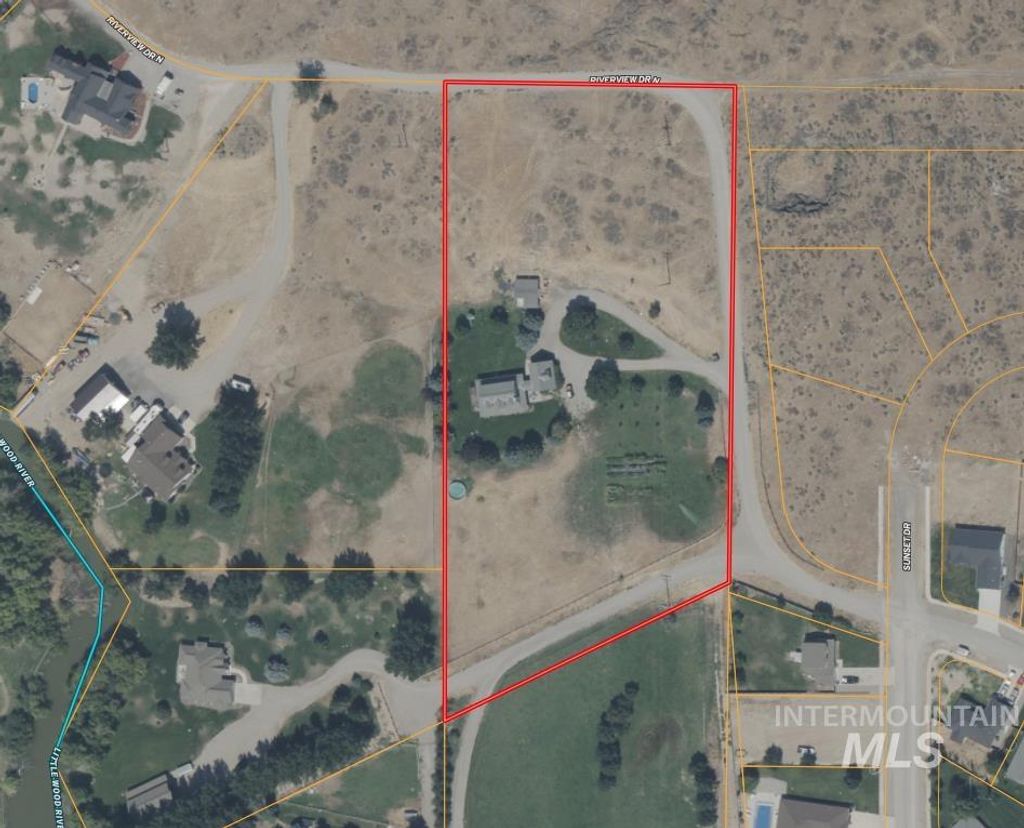 Photo of 101 Quail Ridge Dr, Shoshone, ID 83352 (MLS # 98974384)