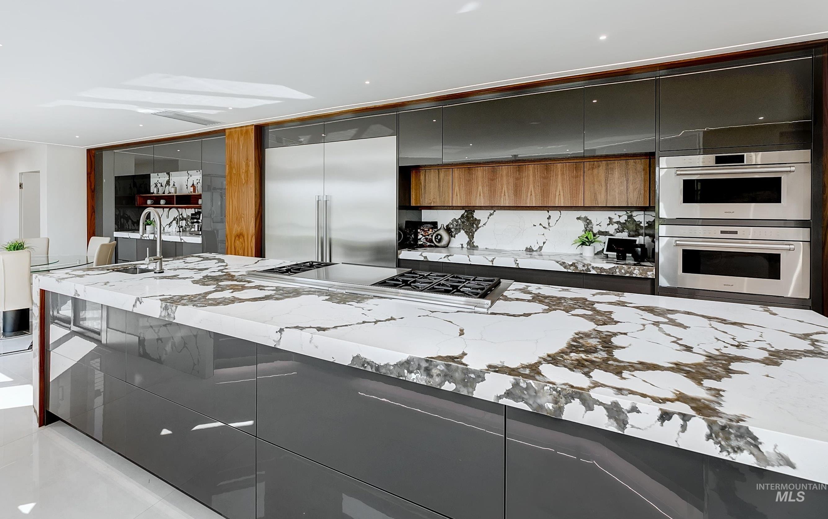 3278 S Whitepost Way