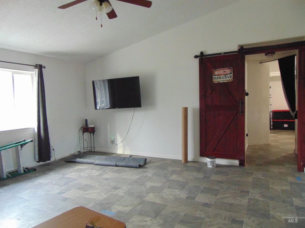 Photo of 30 Maple Dr, Weiser, ID 83672 (MLS # 98975307)