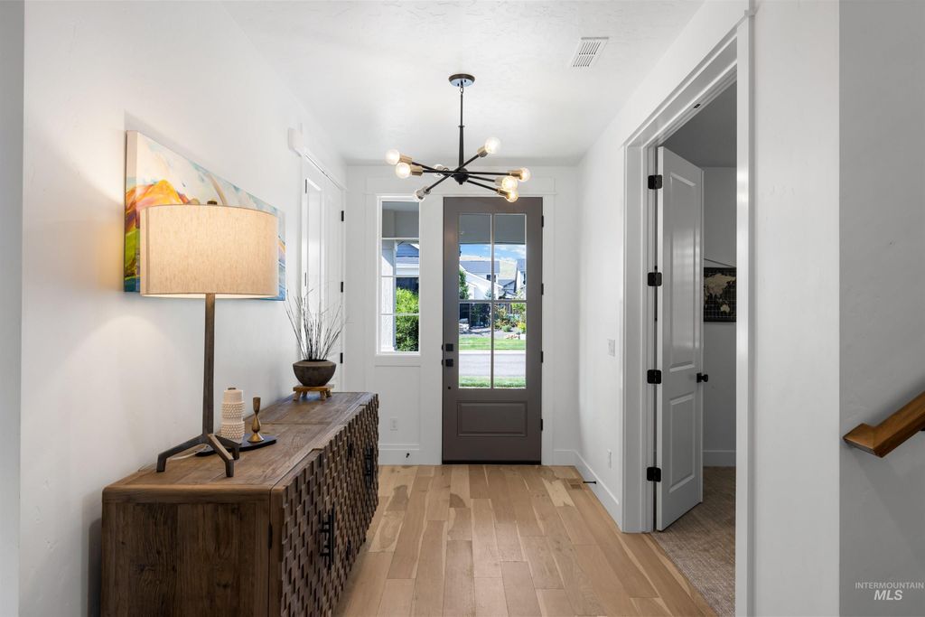 Photo of 3122 W Hidden Springs Dr, Boise, ID 83714 (MLS # 98965666)