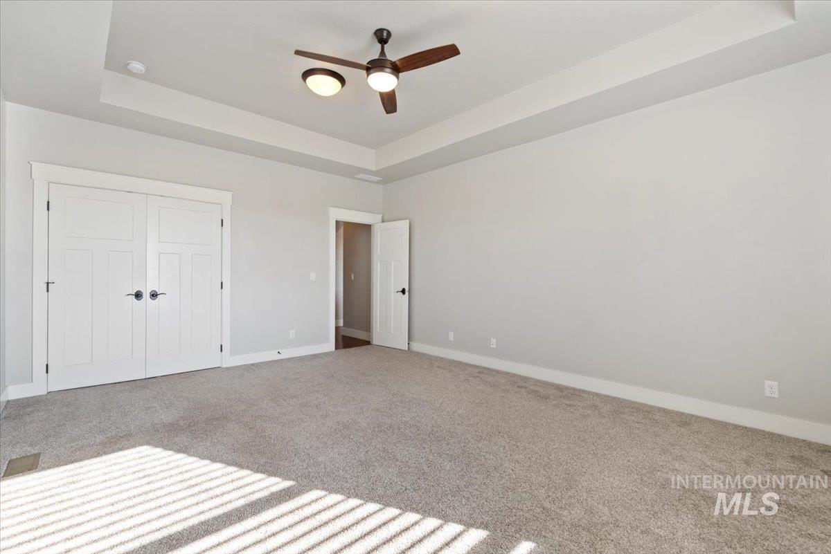 14'x18' bonus room with closet