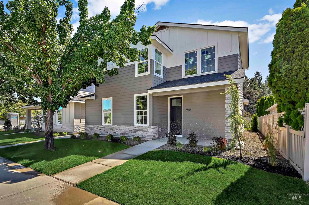 Photo of 7604 N Ferris Ave, Boise, ID 83714 (MLS # 98970709)