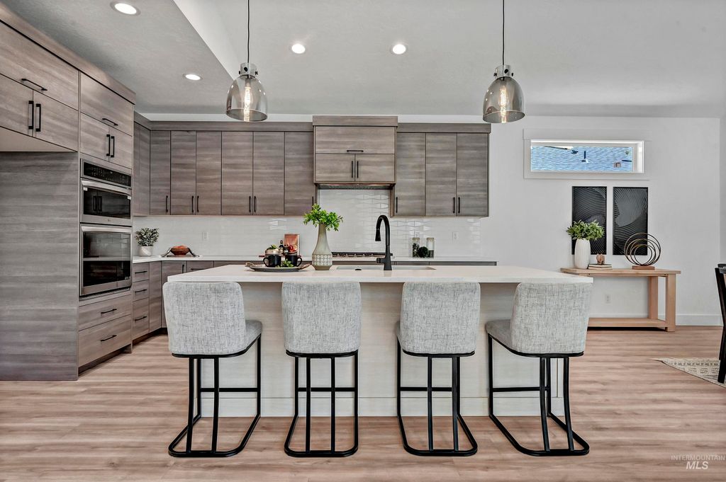 Photo of 7604 N Ferris Ave, Boise, ID 83714 (MLS # 98970709)