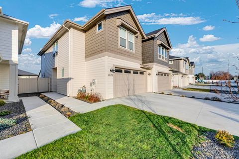 Photo of 4678 W Riva Capri Ct, Meridian, ID 83646 (MLS # 98970982)