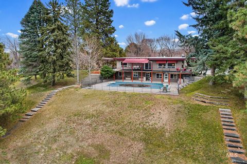 Photo of 313 Sunrise Dr, Payette, ID 83661 (MLS # 98975901)