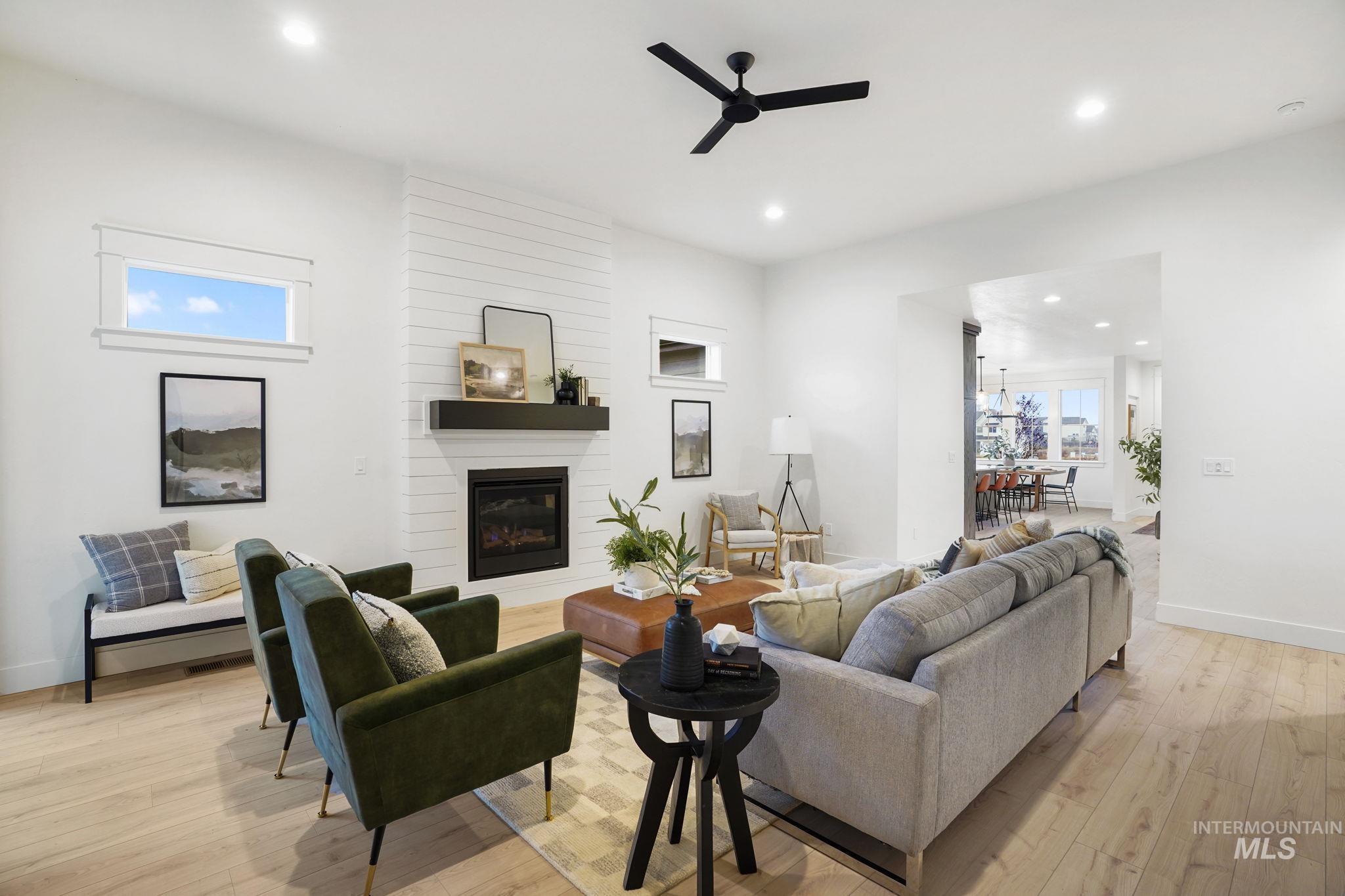 4559 S Courvoisier Pl