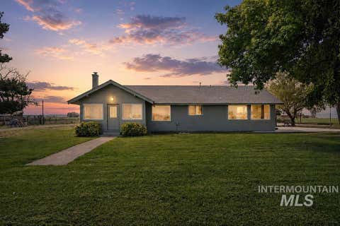 Photo of 2091 SE 6th St, Fruitland, ID 83619 (MLS # 98985654)