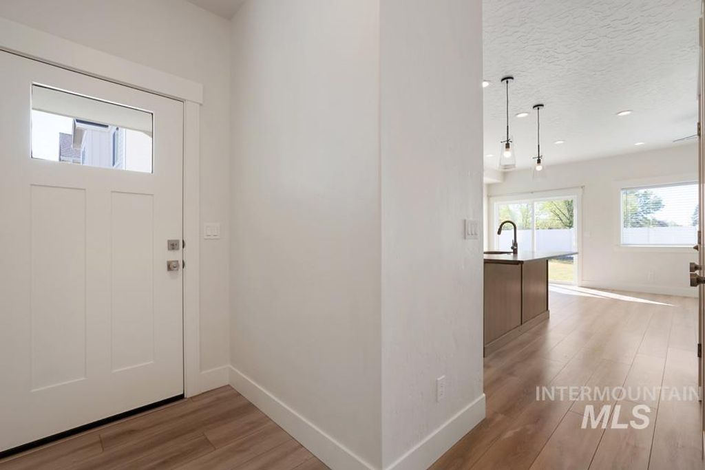 Photo of 208 NE 3rd, Fruitland, ID 83619 (MLS # 98981185)