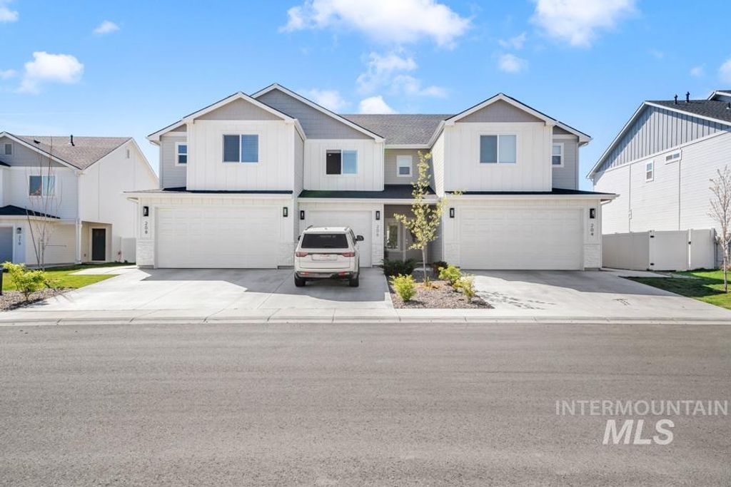 Photo of 208 NE 3rd, Fruitland, ID 83619 (MLS # 98981185)