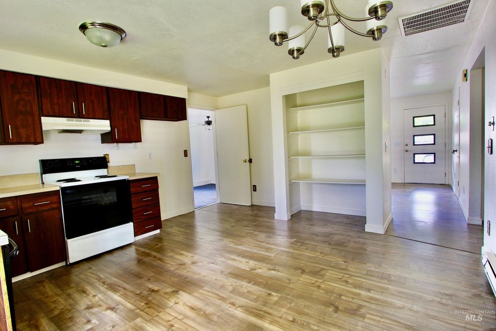 Photo of 2691 N Camden Ave, Boise, ID 83704 (MLS # 98963642)