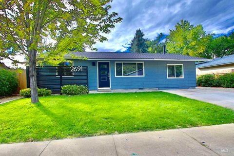 Photo of 2691 N Camden Ave, Boise, ID 83704 (MLS # 98963642)