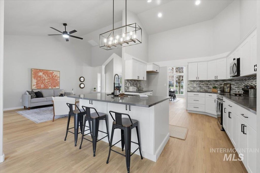 Photo of 9820 W Geronimo St, Boise, ID 83709 (MLS # 98979721)