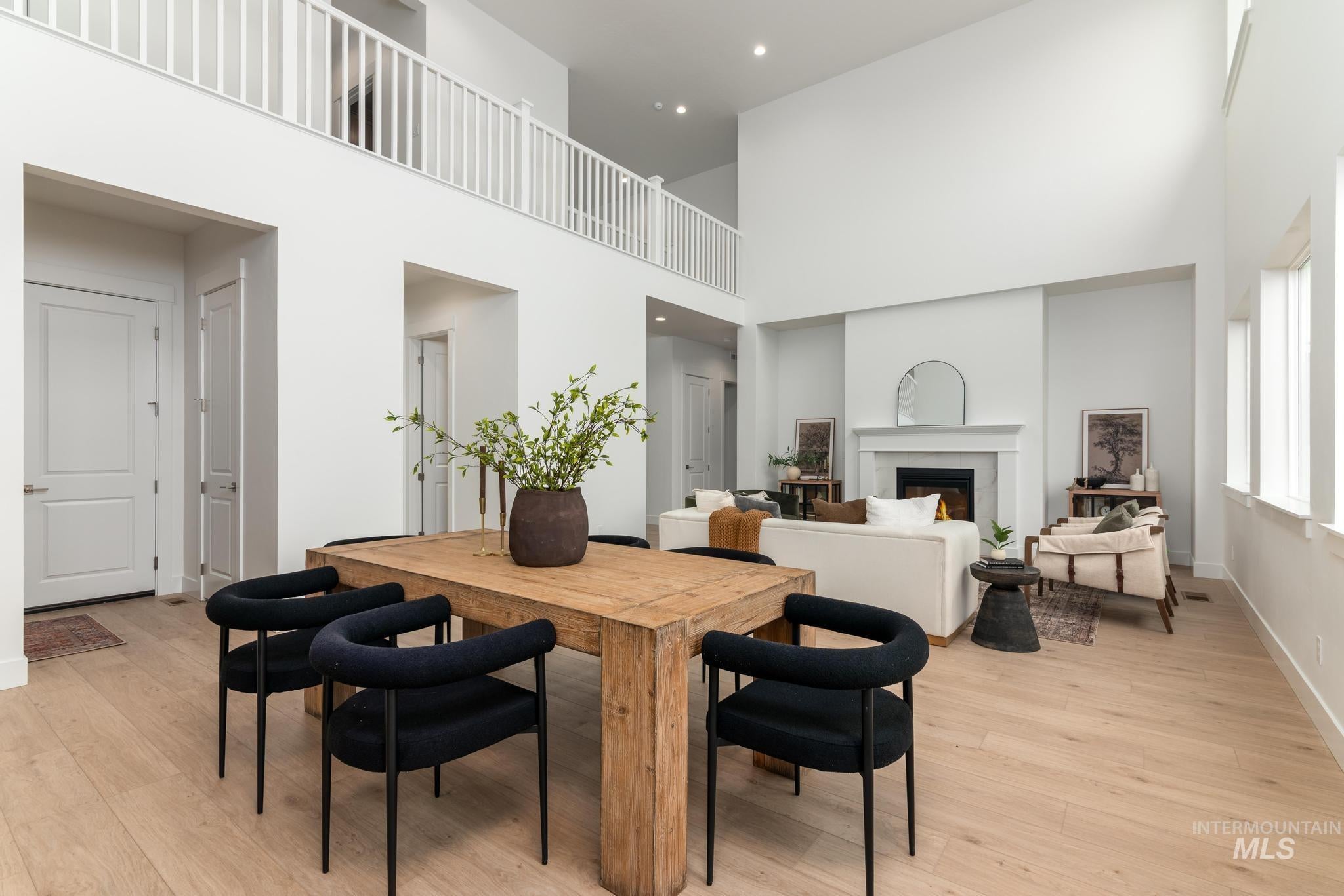 1105 W Paloma Ridge Dr
