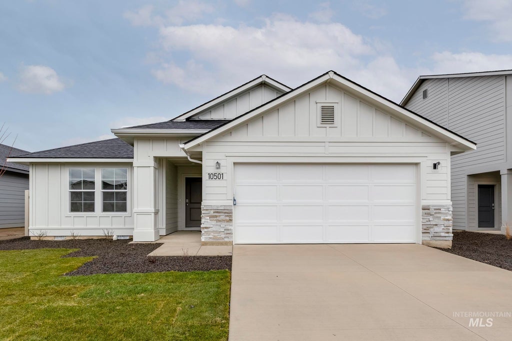 Photo of 9416 W Blazing Star St, Nampa, ID 83687 (MLS # 98993129)