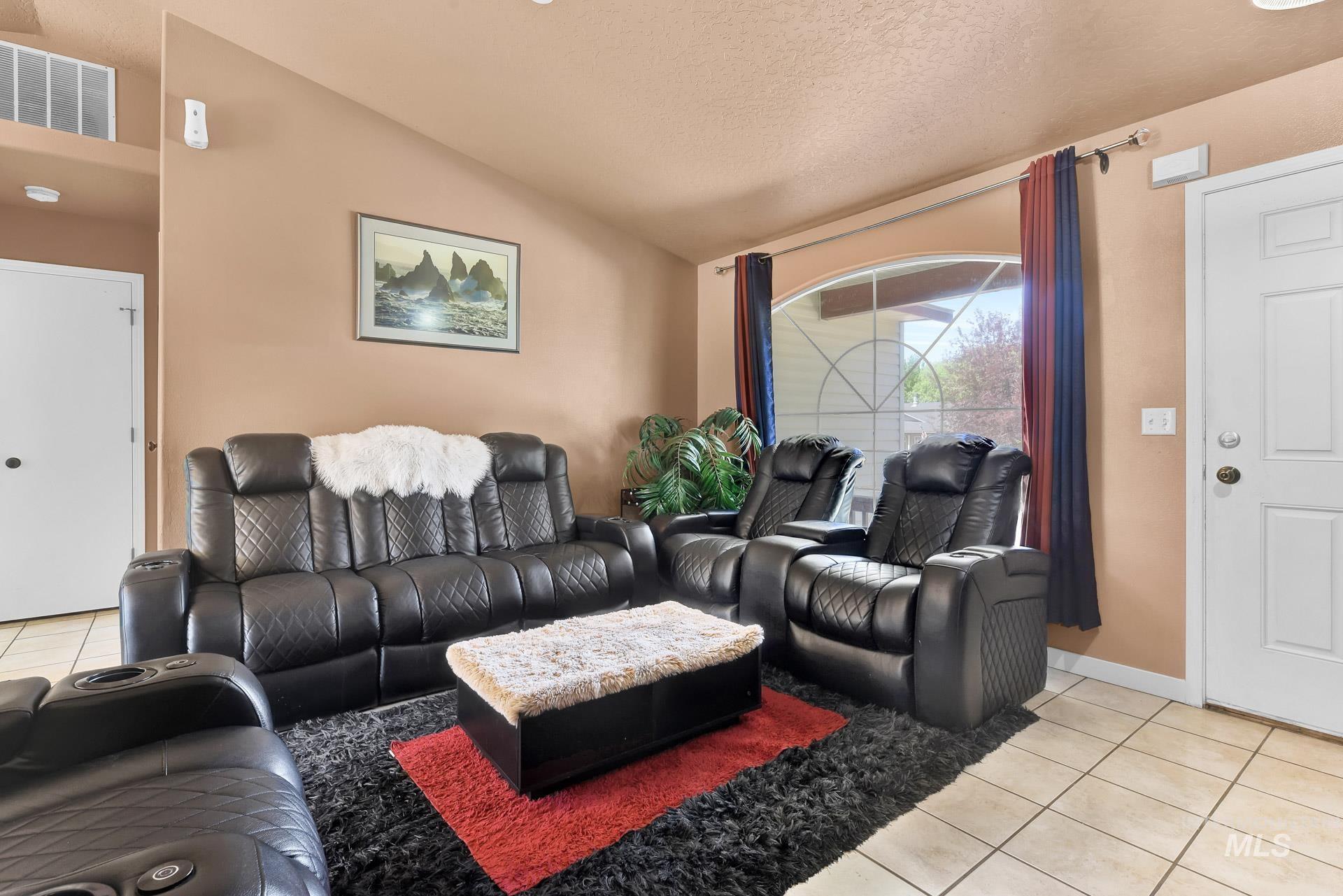 709 E Trail Creek