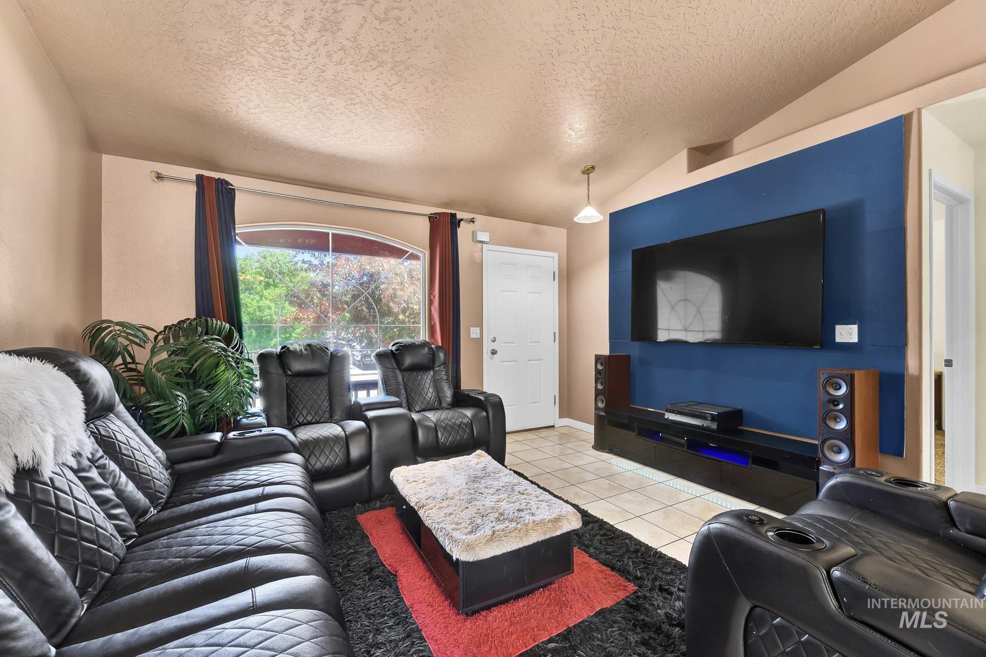709 E Trail Creek