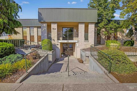 Photo of 744 5th Street, Clarkston, WA 99403 (MLS # 98963657)