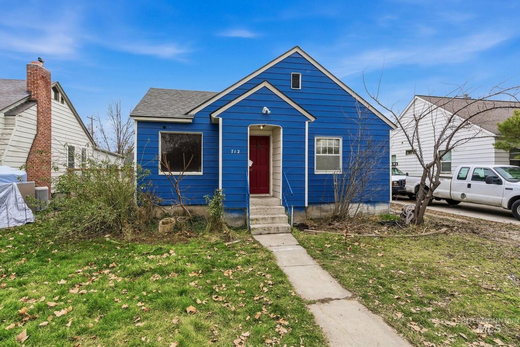 Photo of 712 17th Ave S Ave, Nampa, ID 83651 (MLS # 98972560)
