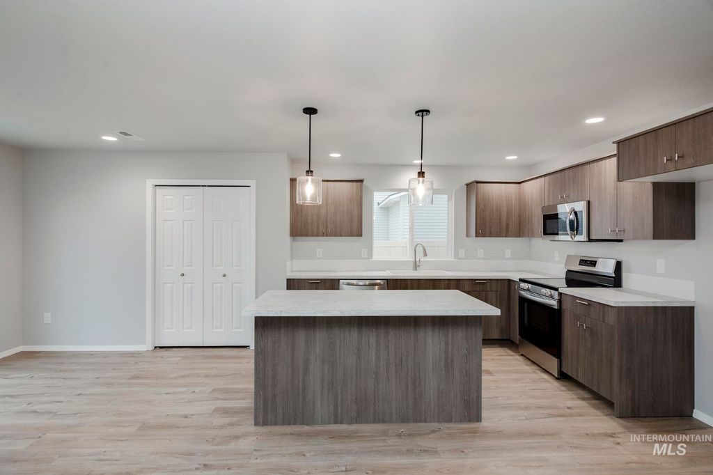 Photo of 2990 S Maple Ranch Way, Nampa, ID 83686 (MLS # 98985551)