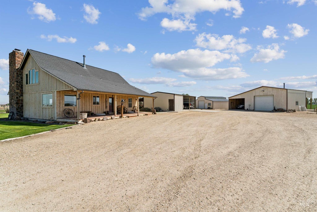 Photo of 6321 Bennett Rd, Nampa, ID 83686 (MLS # 98999713)