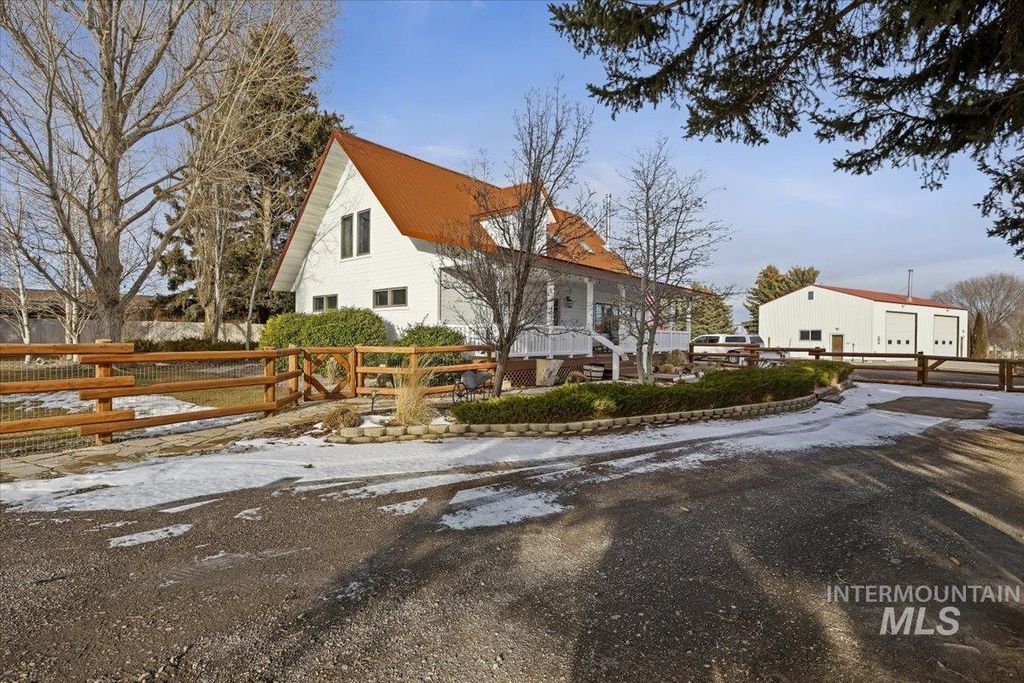 Photo of 3384 4500 E, Murtaugh, ID 83344 (MLS # 98973367)