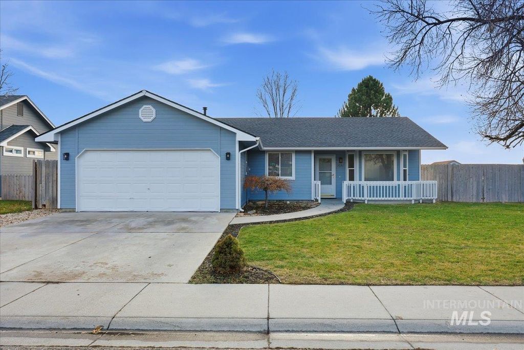 Photo of 1681 W 4th St, Kuna, ID 83634 (MLS # 98972024)