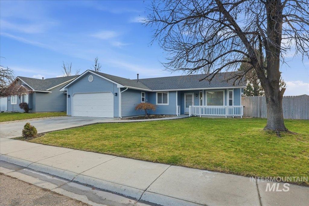 Photo of 1681 W 4th St, Kuna, ID 83634 (MLS # 98972024)